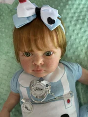 Bebê Alice no País das Maravilhas da linha Colecionáveis de Herança — foto 3