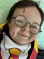 Bebê Harry Potter da linha Colecionáveis de Herança — foto 2