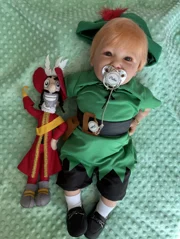 Bebê Peter Pan da linha Colecionáveis de Herança — foto 3