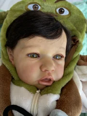 Bebê Shrek da linha Colecionáveis de Herança — foto 2